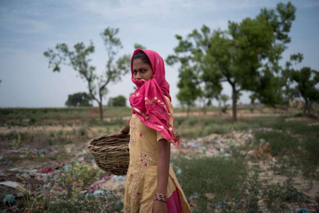 Geeta is 26 years old and has one daughter, four-year-old Priyanka. She is from Shamsabad, Farrukhabad District, India.